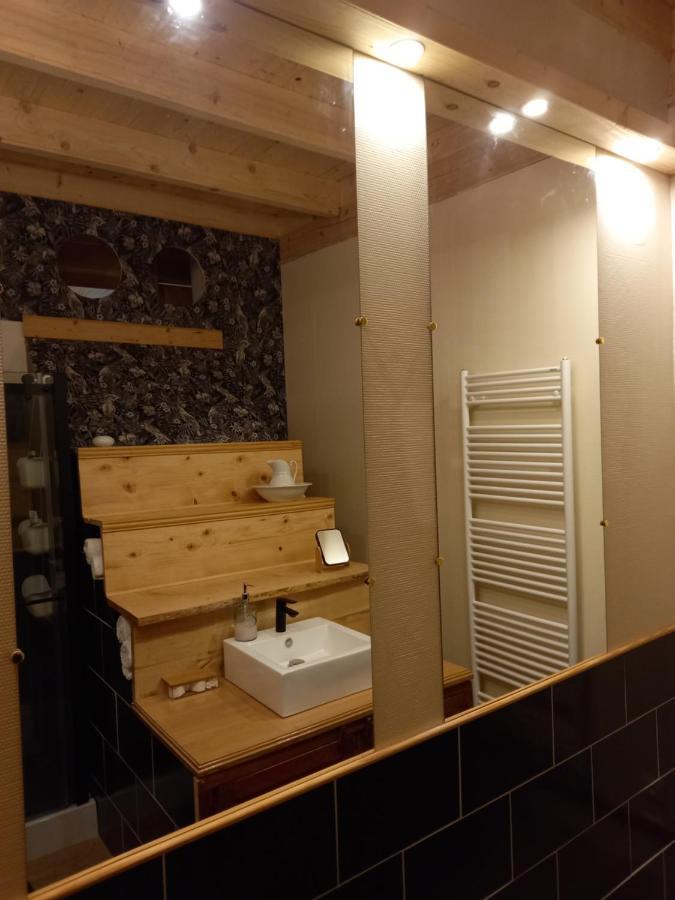 Appartement De Charme Dans Une Maison Isolee Presilly  Ngoại thất bức ảnh